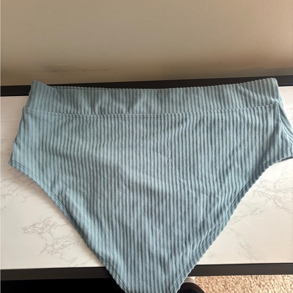 Cupshe Ribbed Bikini in Light Blue - Picture 4 of 7